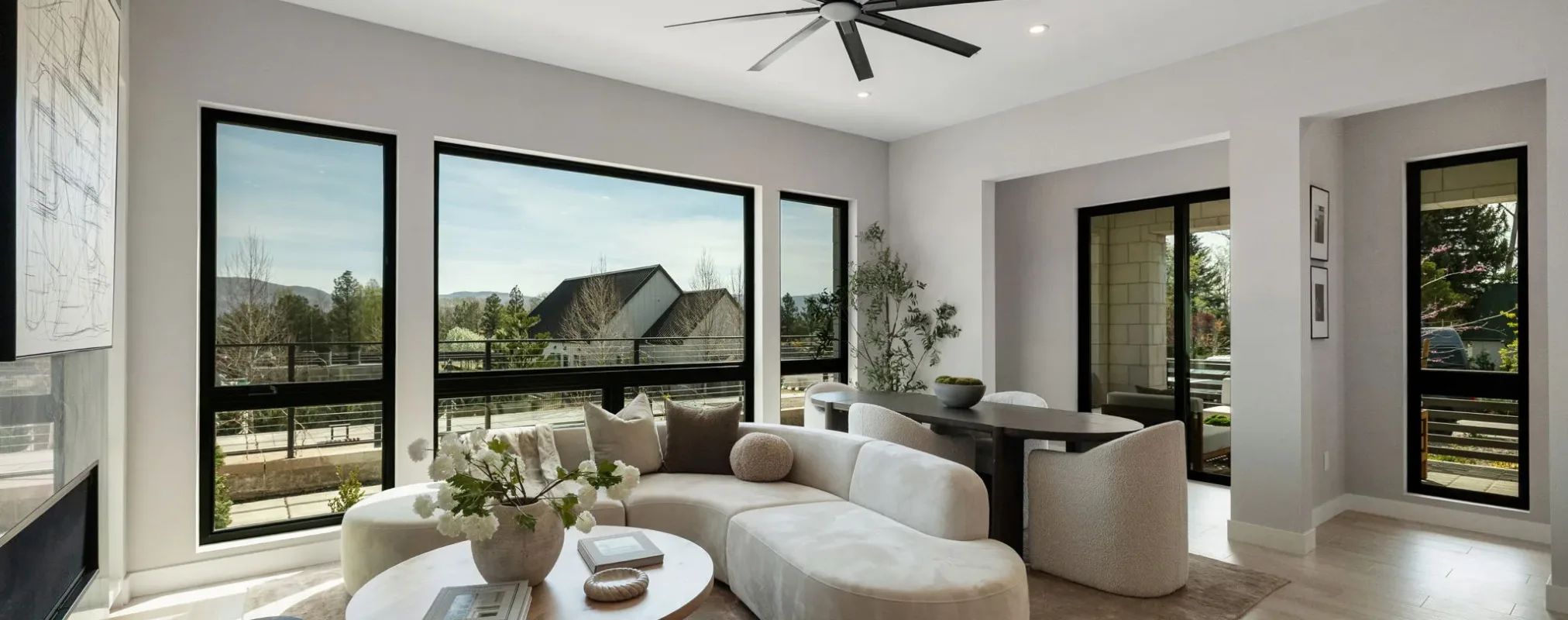 46-web-or-mls-84 Caballada St -46